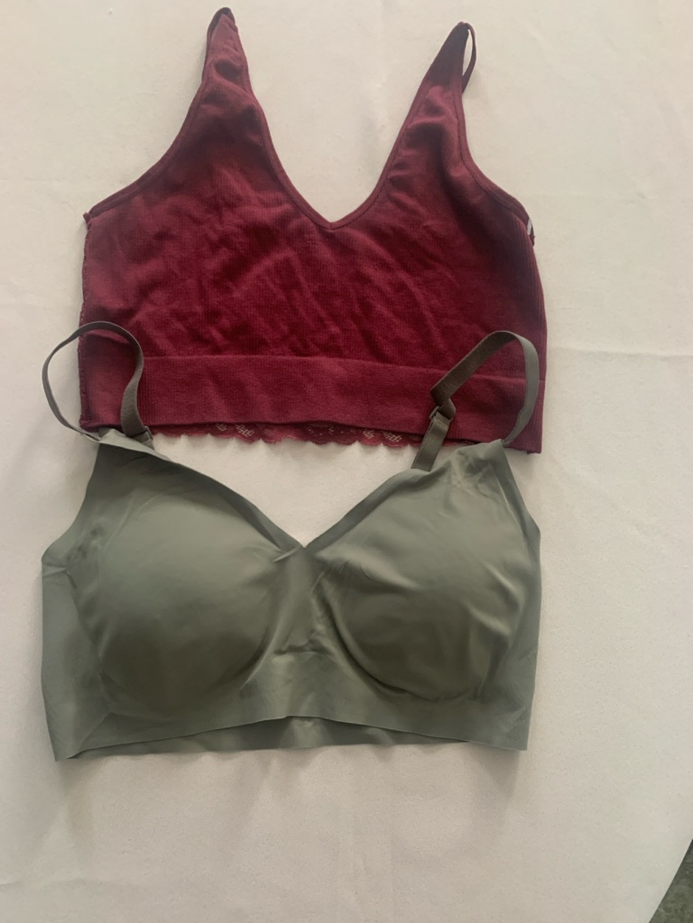 Women's Burgundy Lace-Trim Bralette and grey Seamless Bra Set